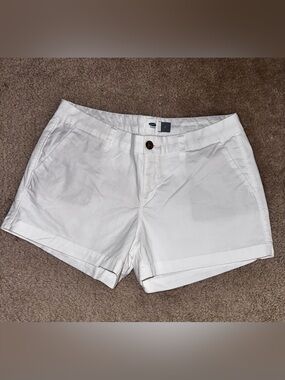 Old Navy Women's White Cotton Chino Shorts - New w/o tag